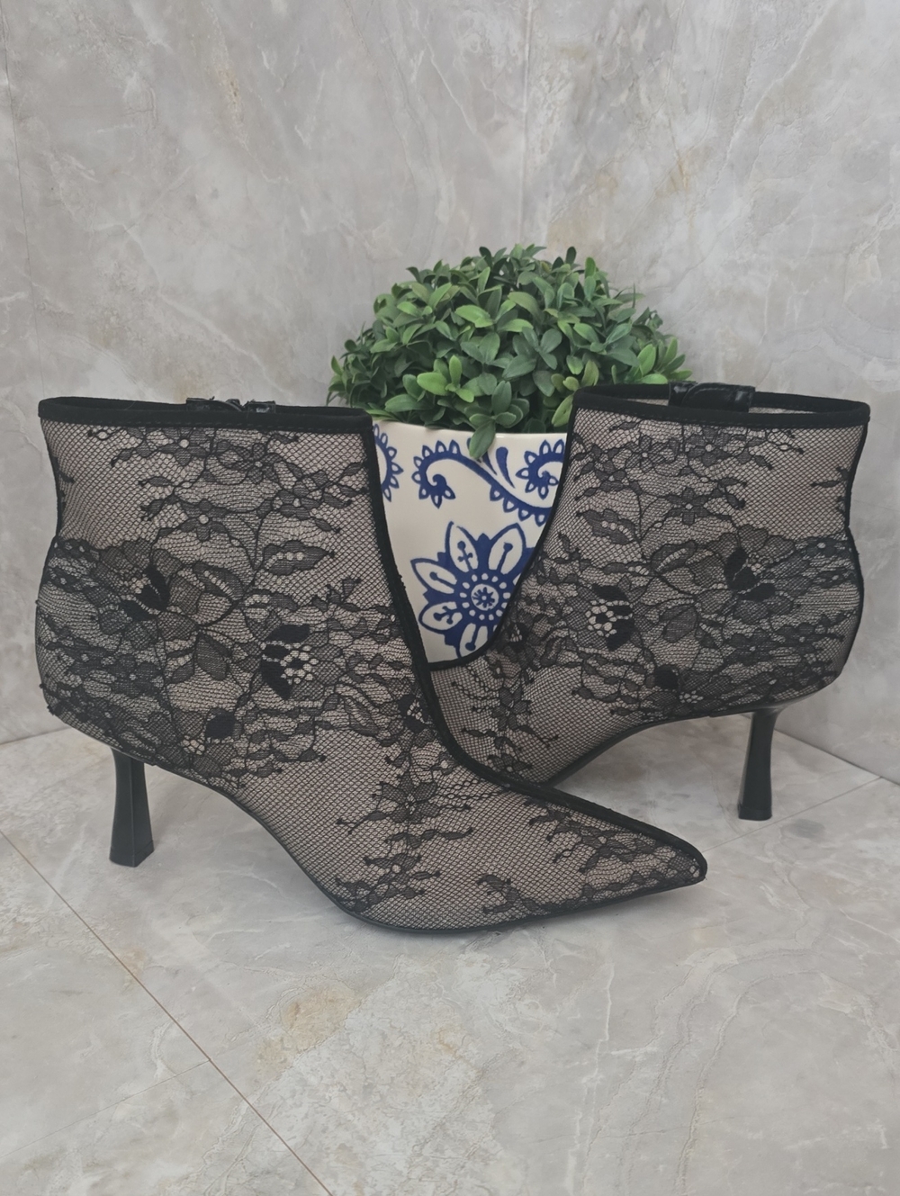 INC International Concepts Raisie Black Lace Dress Booties Size 7 NWOB